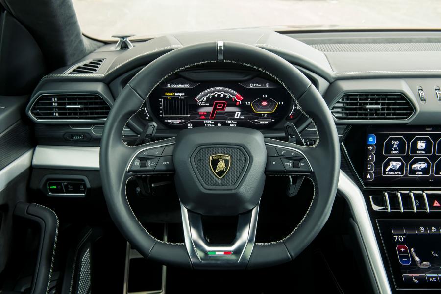 Панель приборов Lamborghini Urus by Kar Tunz 2020 года  (фото 14 из 24)